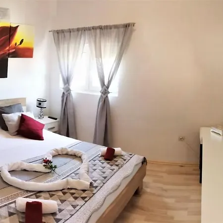 Luka Apartment