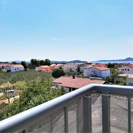 Apartament Luka *